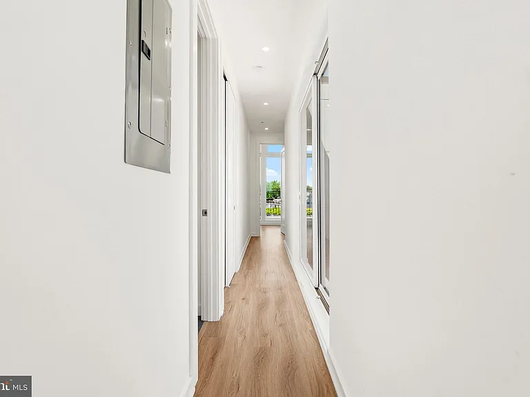 710 Kennedy St NW #30 — Photo 11