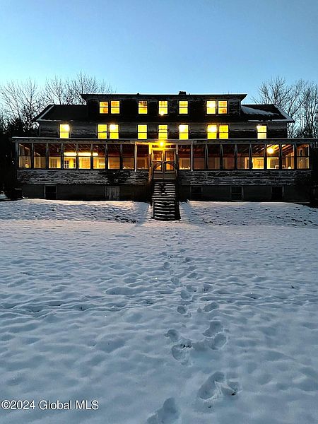 2nd image of 137 Nugent Road