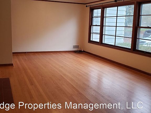 4th image of 7734 N Chautauqua Blvd