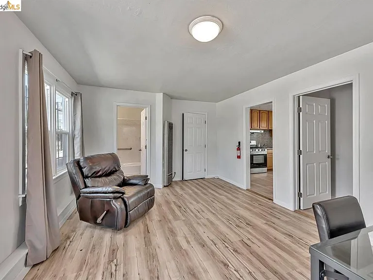 1715 9th Ave #C — Photo 16