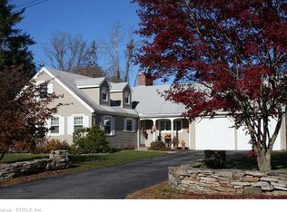 5 Dupont Ln, Norwich, CT 06360