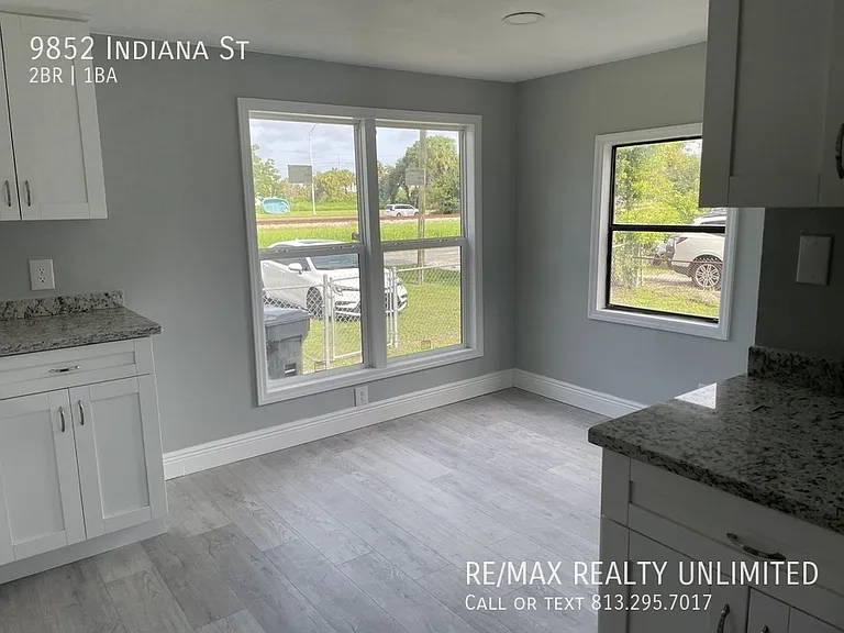 9852 Indiana St — Photo 6