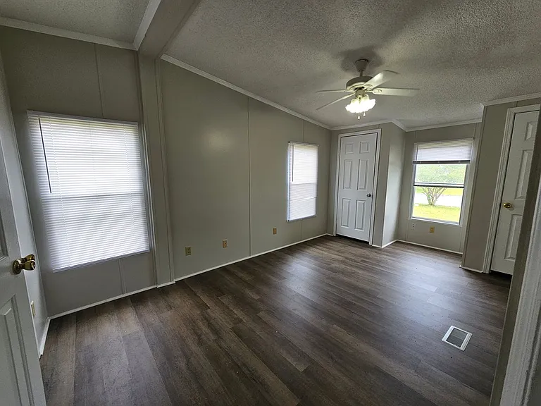 68 Constitution Way — Photo 9