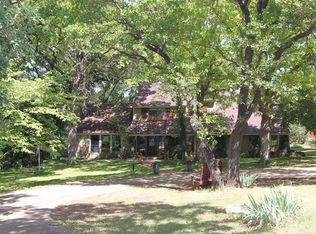 2801 Deer Creek Dr, Edmond, OK 73025