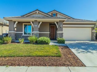 2044 W Corvina Ave, Visalia, CA 93291