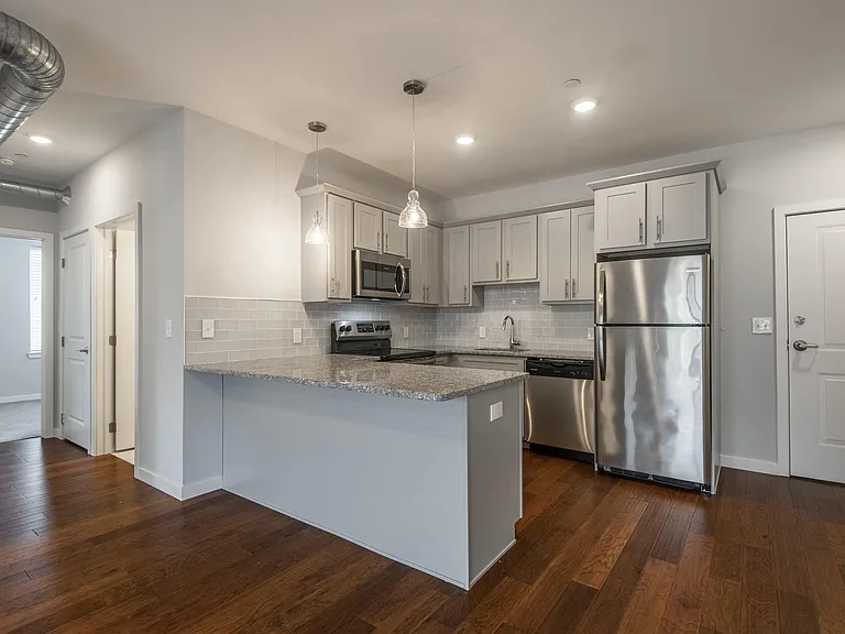 3818 Lofty St — Photo 2