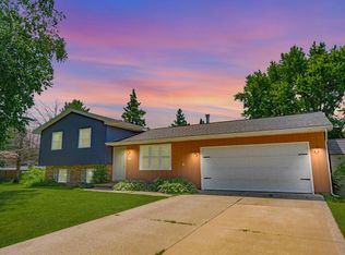 913 Harding St, Oregon, WI 53575