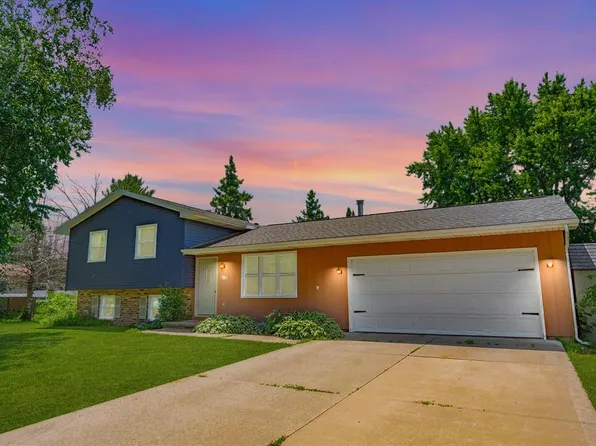 913 Harding Street, Oregon, WI 53575