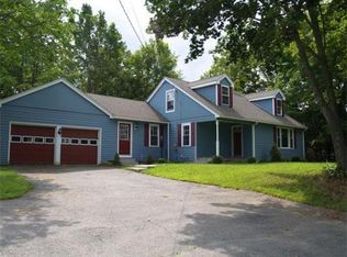 186 Elmwood Rd, Lunenburg, MA 01462