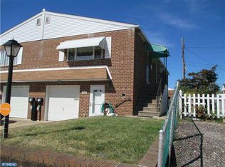 7928 Farnsworth St, Philadelphia, PA 19152