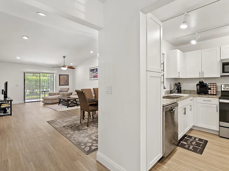6721 Bridlewood Ct — Photo 6