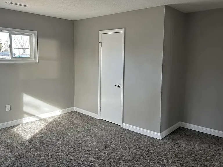 107 Delier St — Photo 8