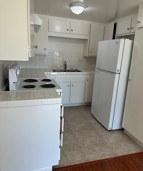 1764 Foothill St #1 — Photo 8