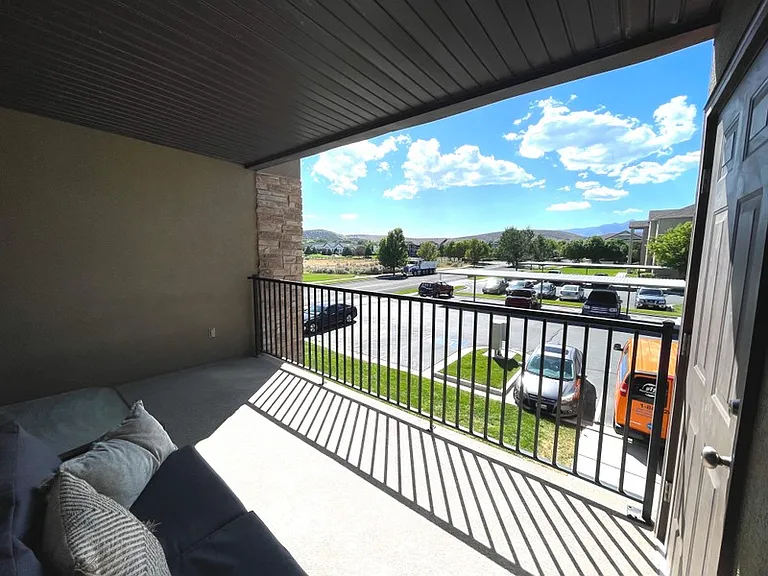 3585 E Rock Creek Rd #E6 — Photo 6