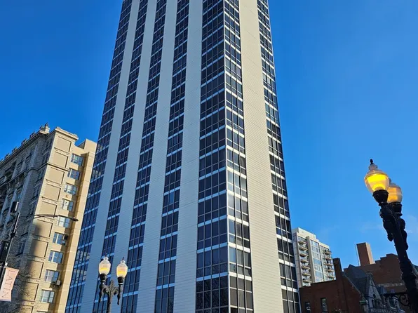 1555 N Dearborn Pkwy APT 23D, Chicago, IL 60610
