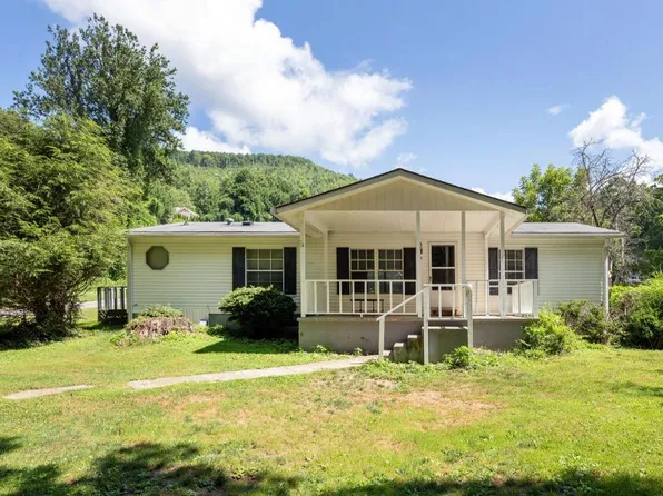 15 Grey Rock Valley, Black Mountain, NC 28711