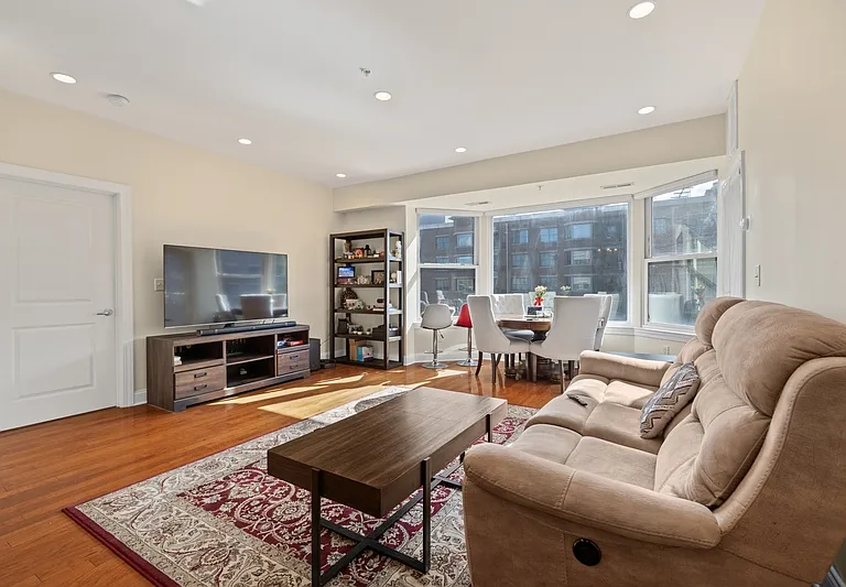 20 Port Imperial Ave #333 — Photo 5
