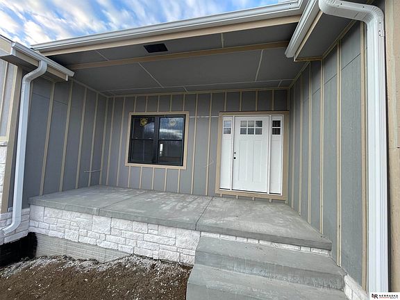 3rd image of 1220 Murray Rd