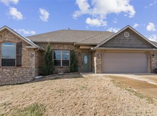 13401 Loyle Ln, Gravette, AR 72736