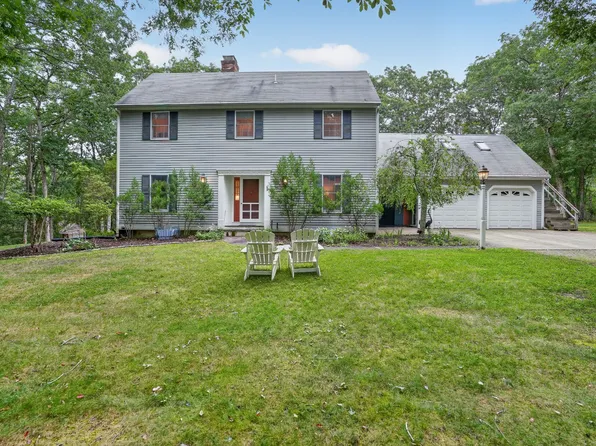 100 Connies Way, Tisbury, MA 02568