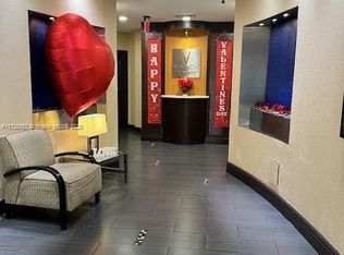 6001 SW 70th St APT 130, South Miami, FL 33143