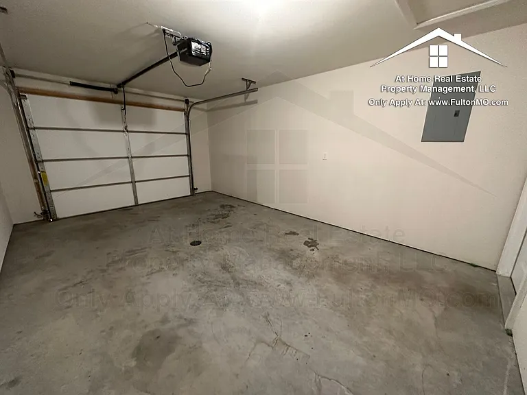 506 Commons Dr — Photo 30