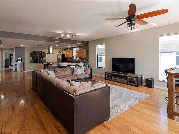 4th image of 341 5th St S #2