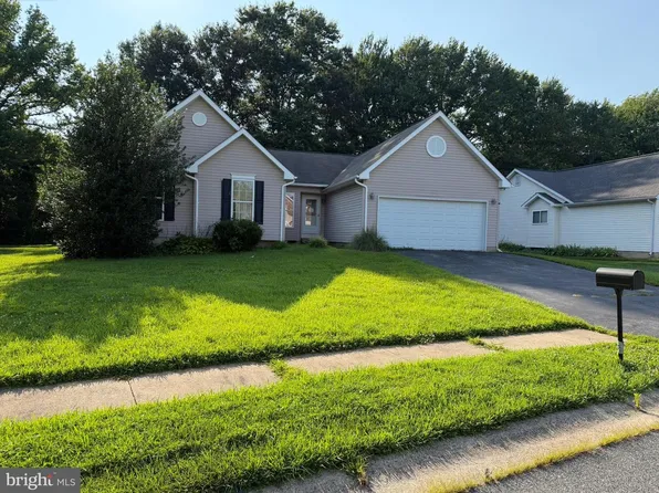 128 Willamette Dr, Bear, DE 19701