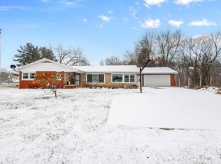 17380 Ireland Rd, South Bend, IN 46614