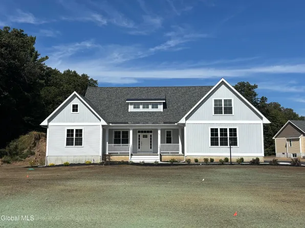 9 Brookhaven Court, Saratoga Springs, NY 12866