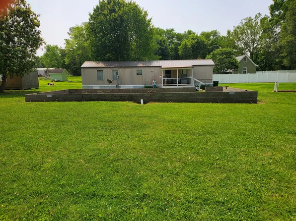 341 May St, Mc Ewen, TN 37101