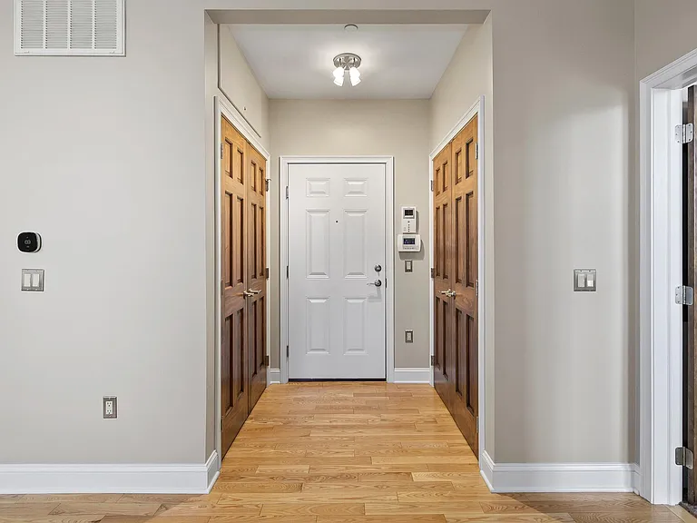 264 S Main St #404 — Photo 8