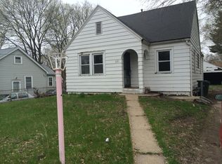 321 Oliver St, Waterloo, IA 50703