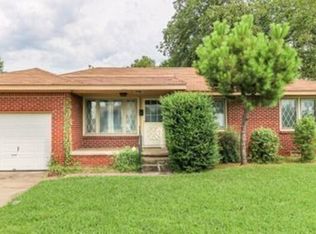 8027 E 2nd St S, Tulsa, OK 74112