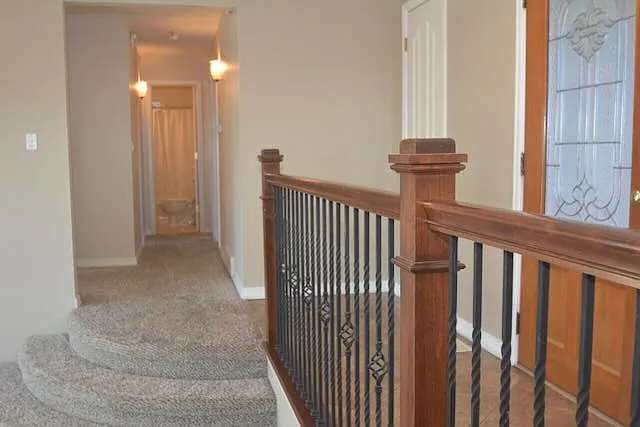 interior hall leading to all bedrooms