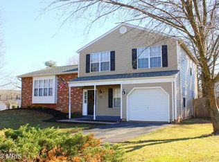 1323 Rock Chapel Rd, Herndon, VA 20170