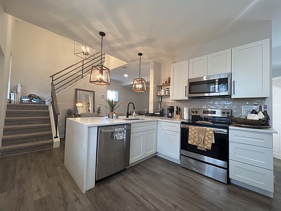 4th image of 2216-18 S 9th St