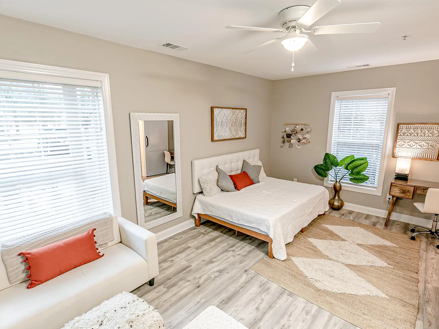 108 Cypress Point Ct — Photo 2