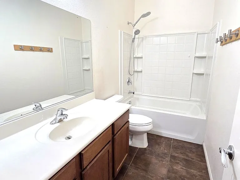 6566 Brooklyn Heights St — Photo 24