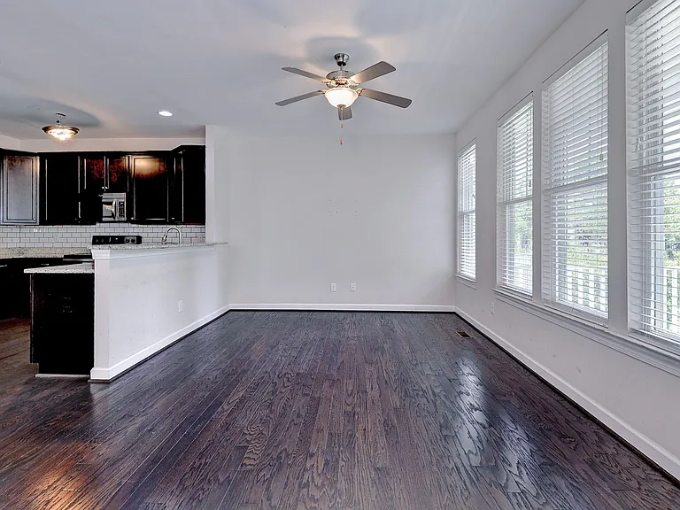 4307 Audrey Ln — Photo 14