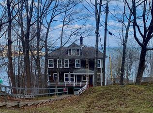 24 White Stone Ln, Owls Head, ME 04854