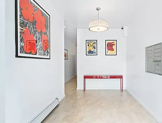 Rented by REAL New York | media 12