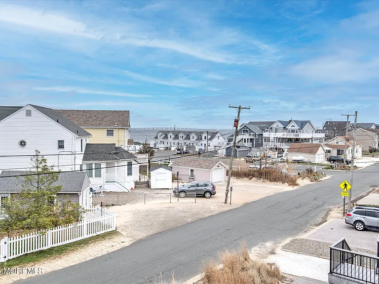 424 E Longport Ave — Photo 23