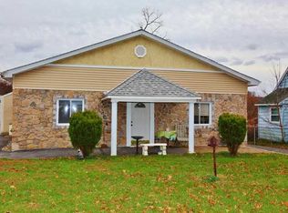 304 Bull Rd, Washingtonville, NY 10992