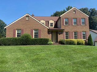 6011 Burnside Landing Dr, Burke, VA 22015