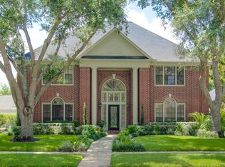 4806 Cambridge St, Sugar Land, TX 77479