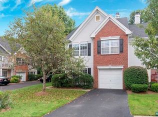 38 Heritage Ct, Towaco, NJ 07082
