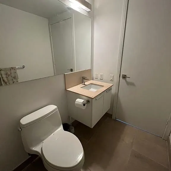 28 Wellesley St E #605 — Photo 18