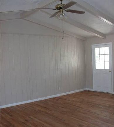 4th image of 524 Rivercrest Dr