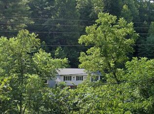 86 Harrison Sheffield Rd, Campton, KY 41301